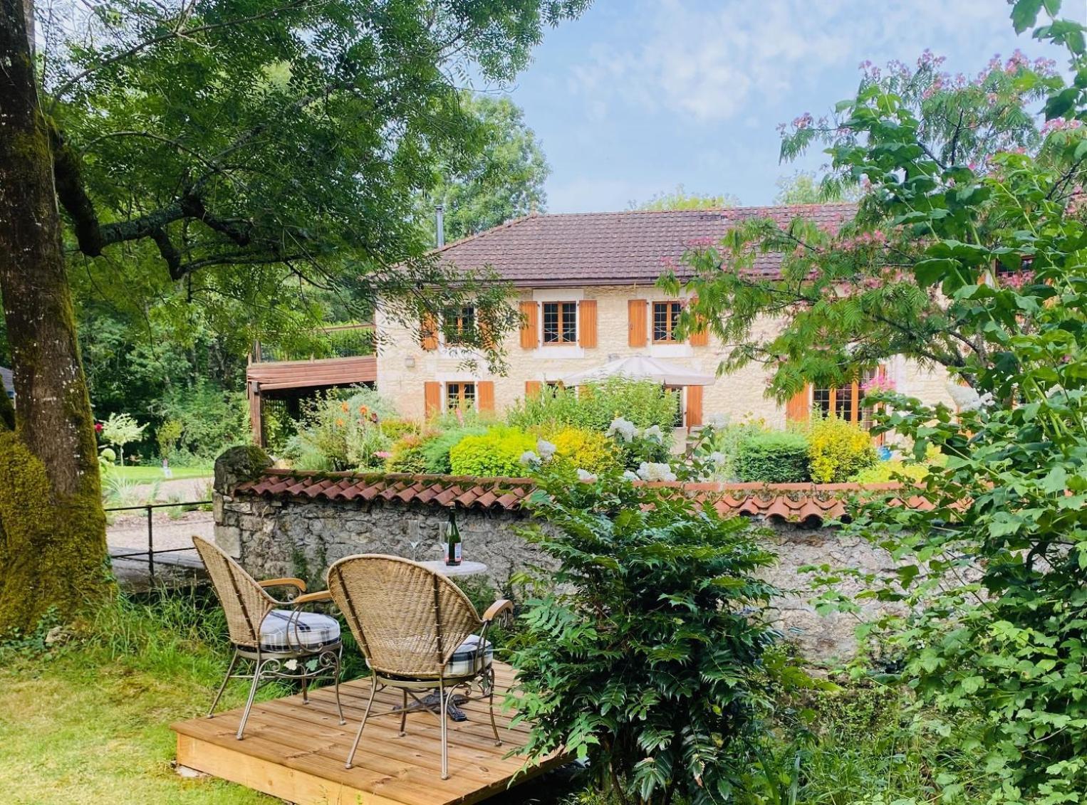 Bed and Breakfast Moulin Du Fontcourt Chasseneuil-sur-Bonnieure Exterior foto